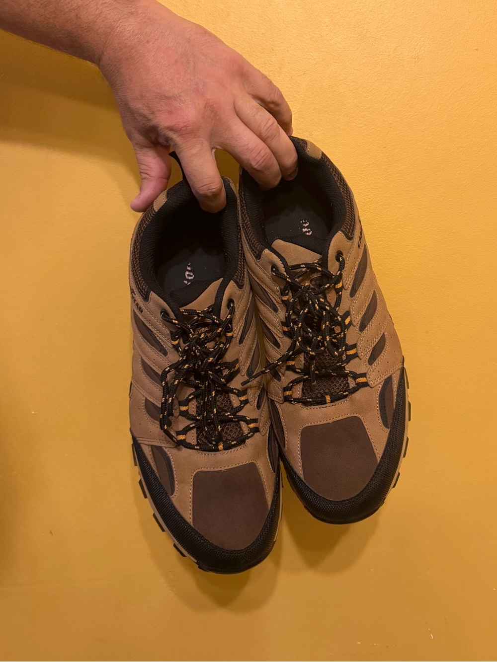 Men's Brown Outdoor Lace-Up Trail Shoes. Worn twice hiking